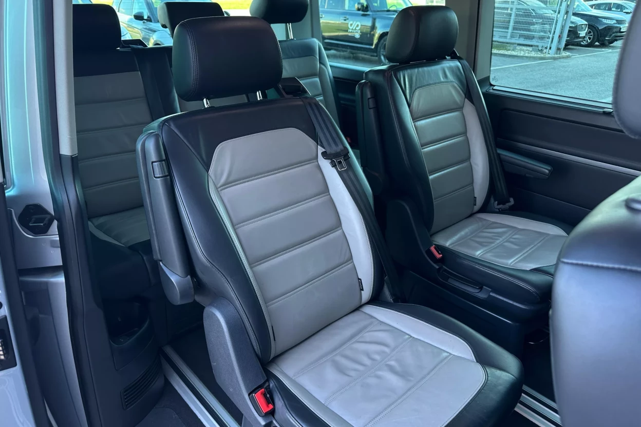 Volkswagen Multivan 2.0 BiTDI 199k Highline 4Motion DSG obrázok č. 10