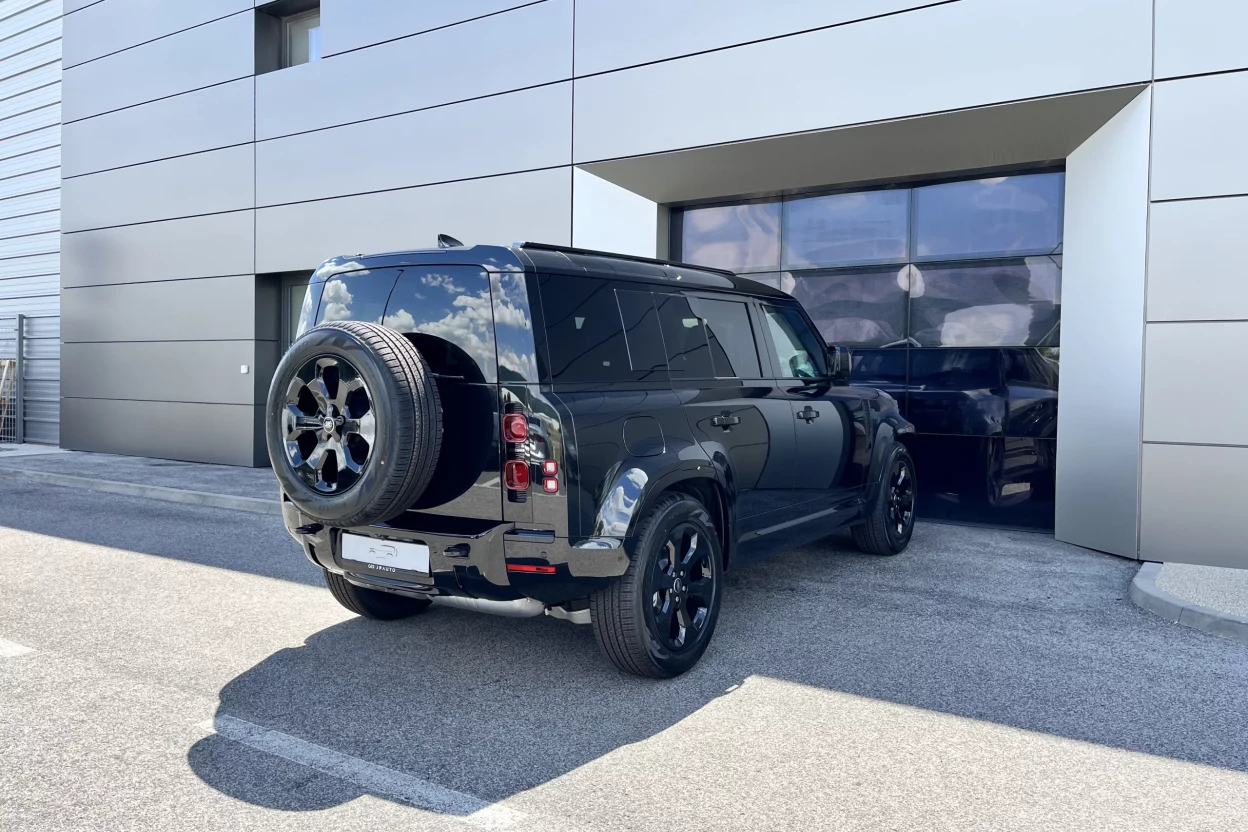 Defender 110 X-Dynamic SE D200 MHEV AWD obrázok č. 5