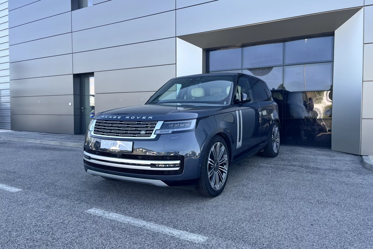 Range Rover Autobiography D300 MHEV AWD obrázok č. 0