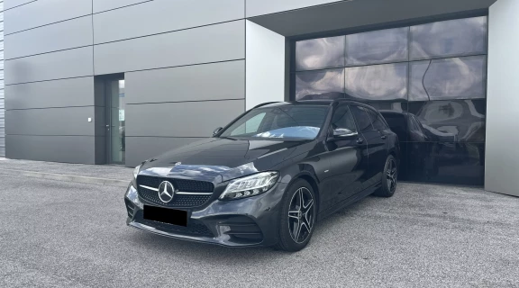 MERCEDES-BENZ C TRIEDA KOMBI 220 D AMG NIGHT EDITION