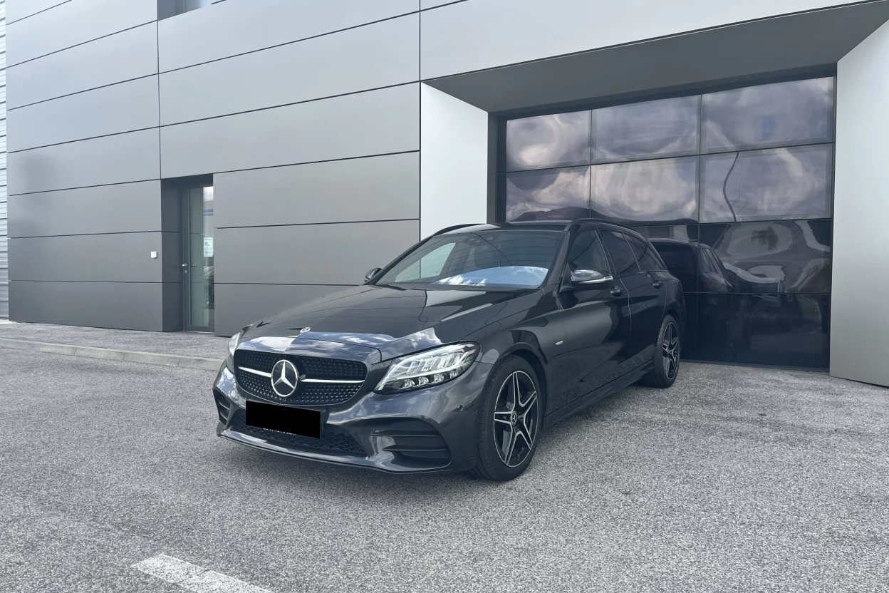 MERCEDES-BENZ C TRIEDA KOMBI 220 D AMG NIGHT EDITION obrázok č. 0