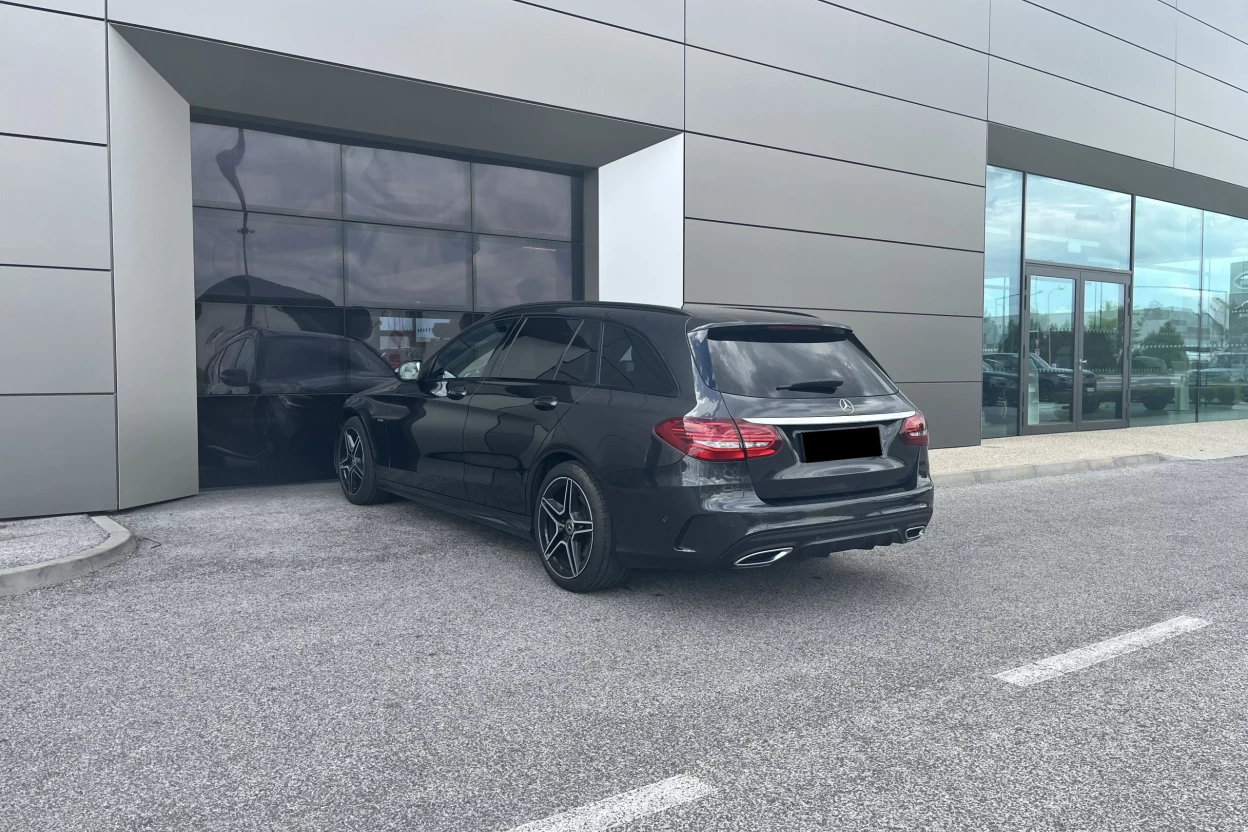 MERCEDES-BENZ C TRIEDA KOMBI 220 D AMG NIGHT EDITION obrázok č. 5