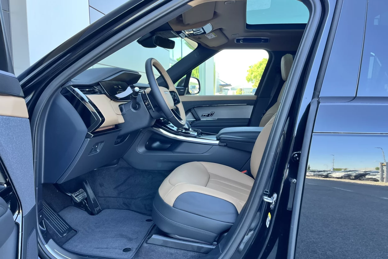 Range Rover Sport Dynamic HSE P460e PHEV AWD  obrázok č. 8
