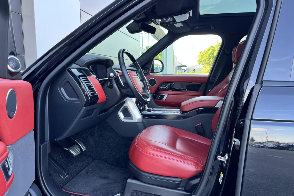 Range Rover 5.0 V8 S/C Autobiography 4WD A/T Black Edition obrázok č. 8