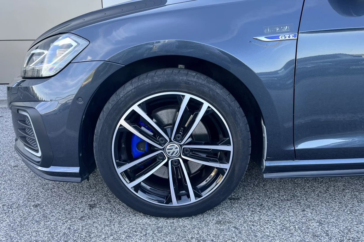 Volkswagen Golf GTE Automat obrázok č. 7