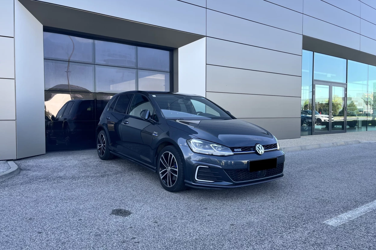 Volkswagen Golf GTE Automat obrázok č. 2