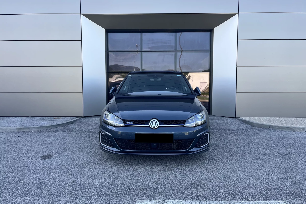 Volkswagen Golf GTE Automat obrázok č. 1