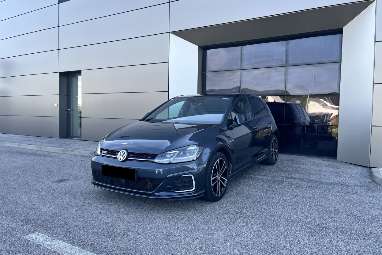 Volkswagen Golf GTE Automat obrázok č. 0