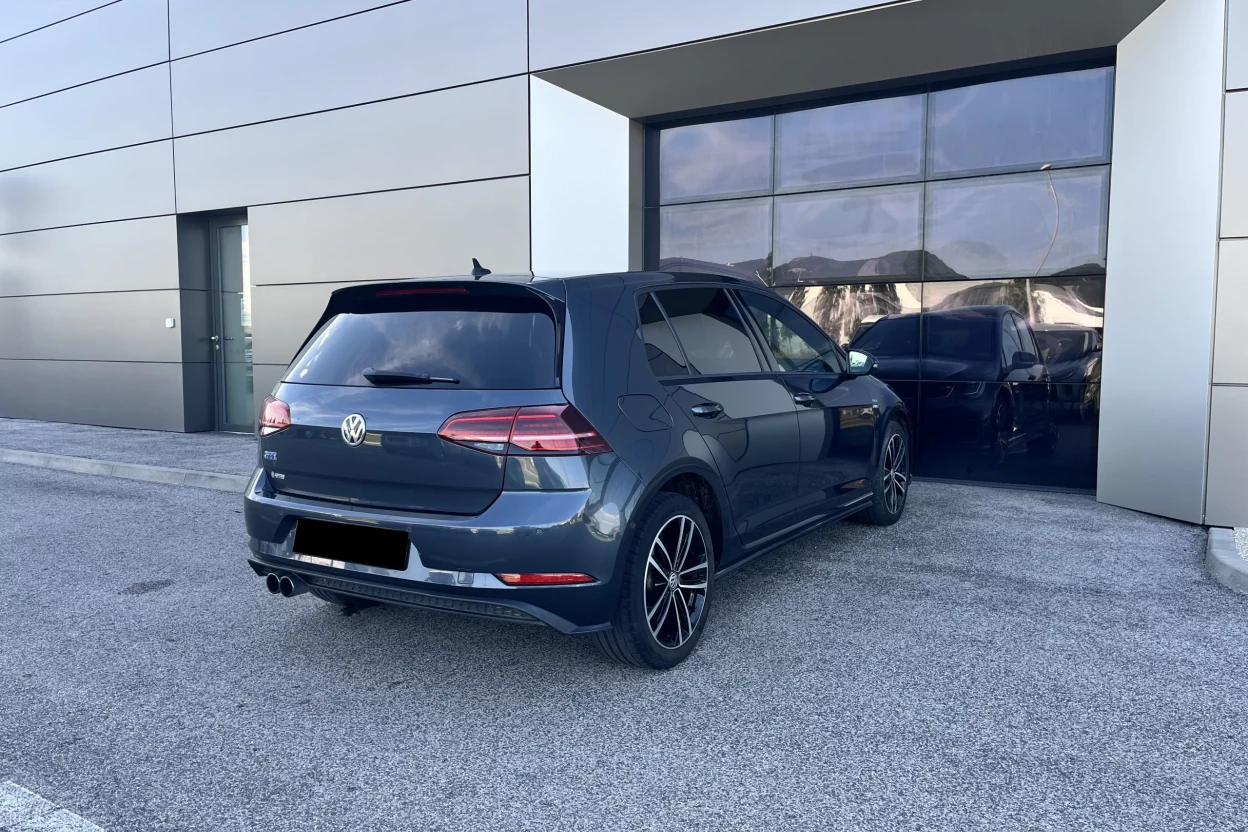 Volkswagen Golf GTE Automat obrázok č. 3