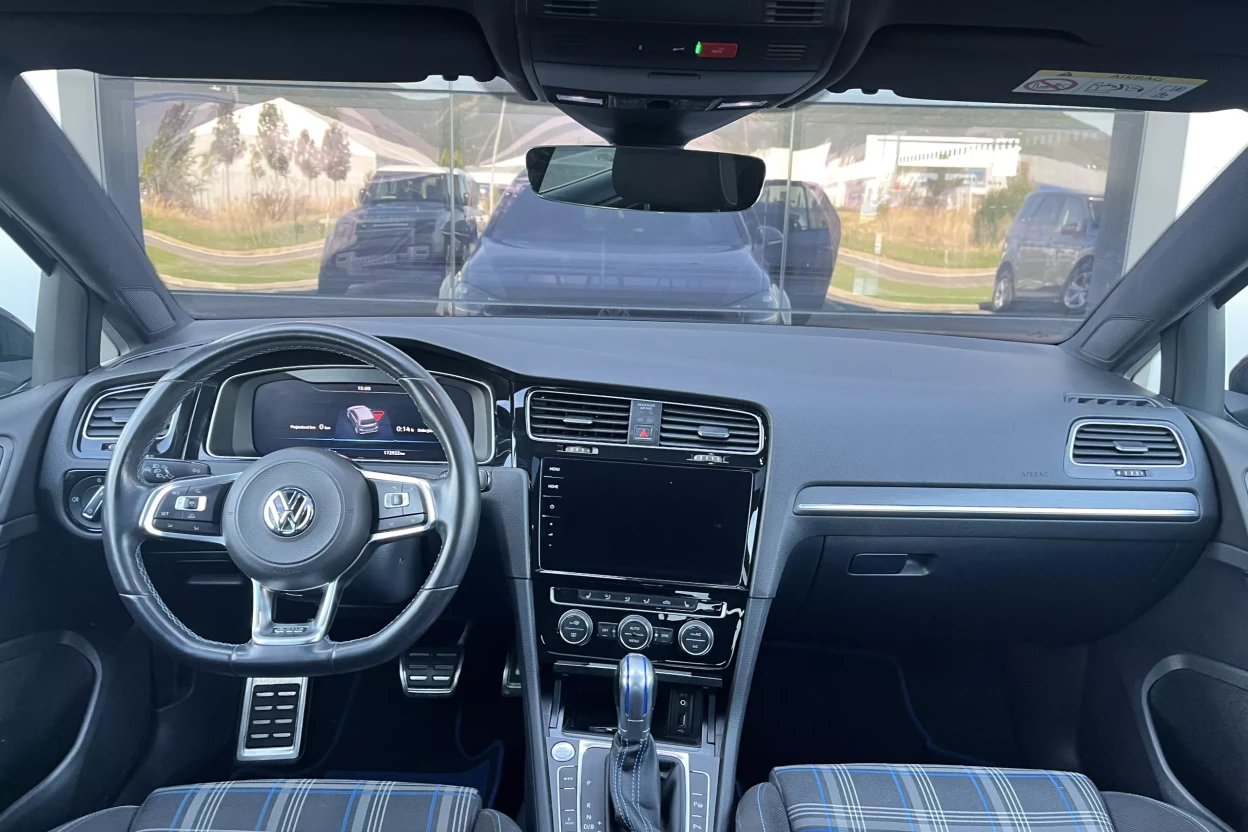 Volkswagen Golf GTE Automat obrázok č. 8