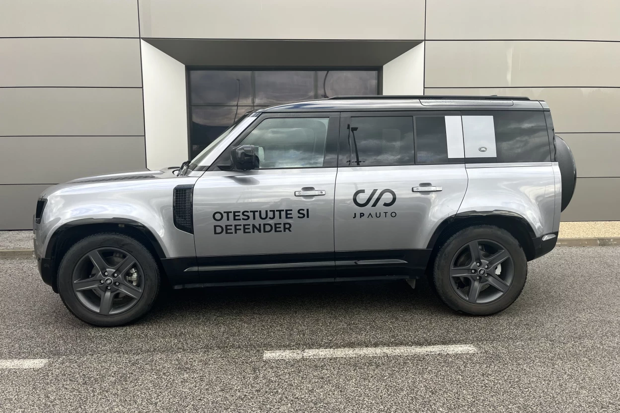 Defender 110 X-Dynamic SE D250 MHEV AWD obrázok č. 7