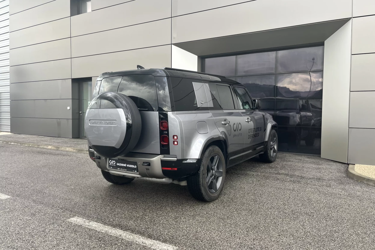 Defender 110 X-Dynamic SE D250 MHEV AWD obrázok č. 5