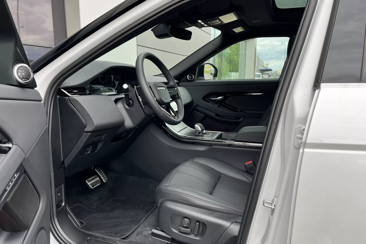 Land Rover Range Rover Evoque Dynamic SE D165 AWD AUTOMAT MHEV obrázok č. 8