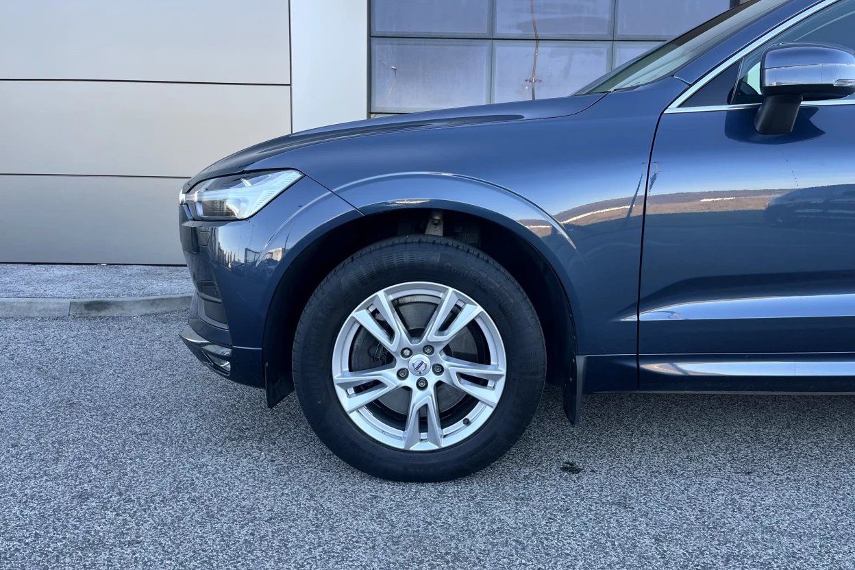 Volvo XC60 D4 Momentum A/T obrázok č. 6