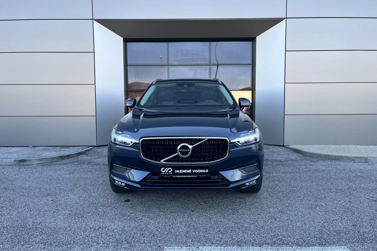 Volvo XC60 D4 Momentum A/T obrázok č. 1