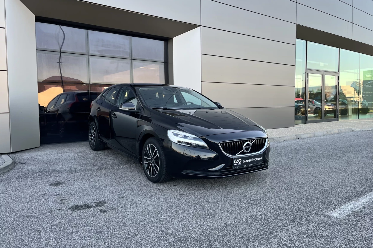 Volvo V40 D2 2.0L 120k obrázok č. 2