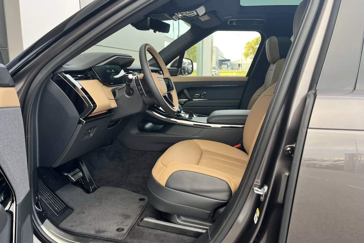 Range Rover Sport Dynamic HSE P460e PHEV AWD  obrázok č. 8