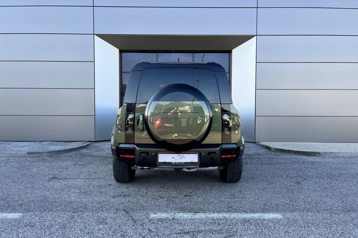 Defender 110 X-Dynamic HSE D350  MHEV AWD obrázok č. 4