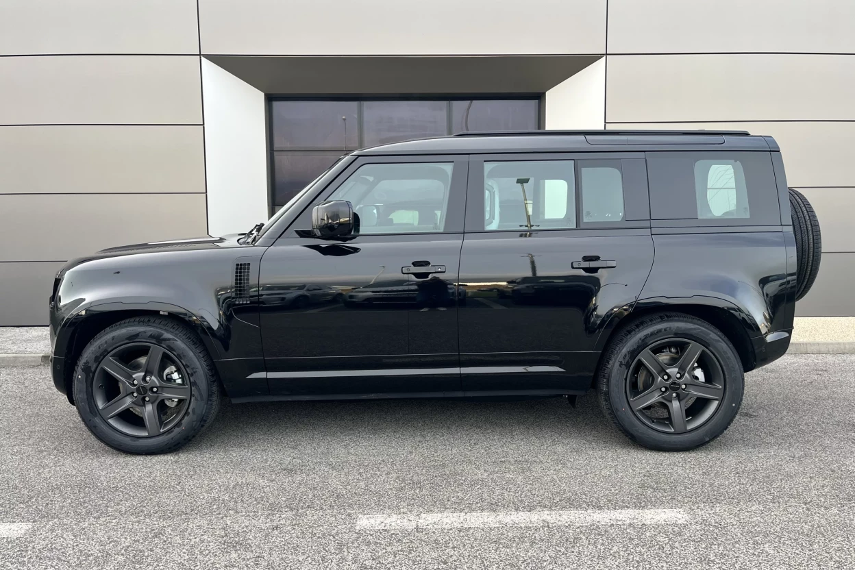 Defender 110 X-Dynamic SE D250 MHEV AWD obrázok č. 7