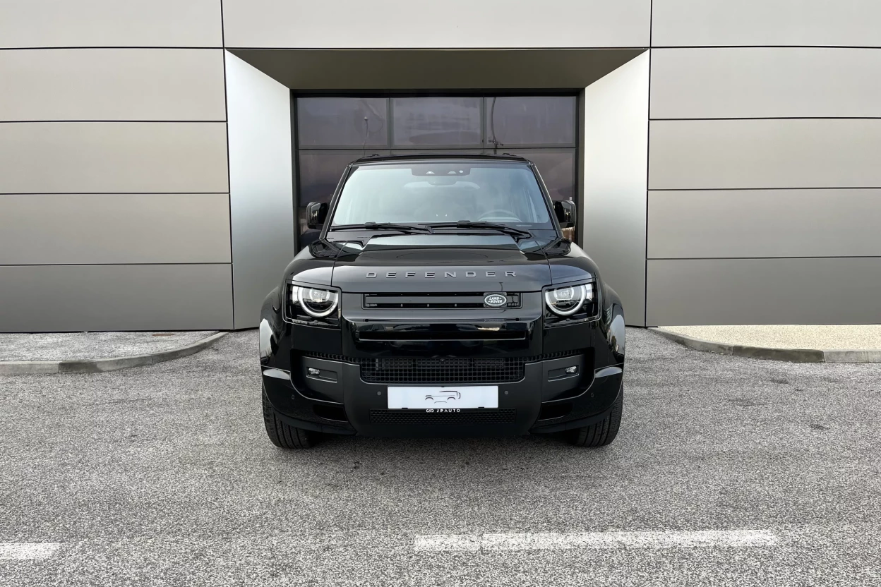 Defender 110 X-Dynamic SE D250 MHEV AWD obrázok č. 1