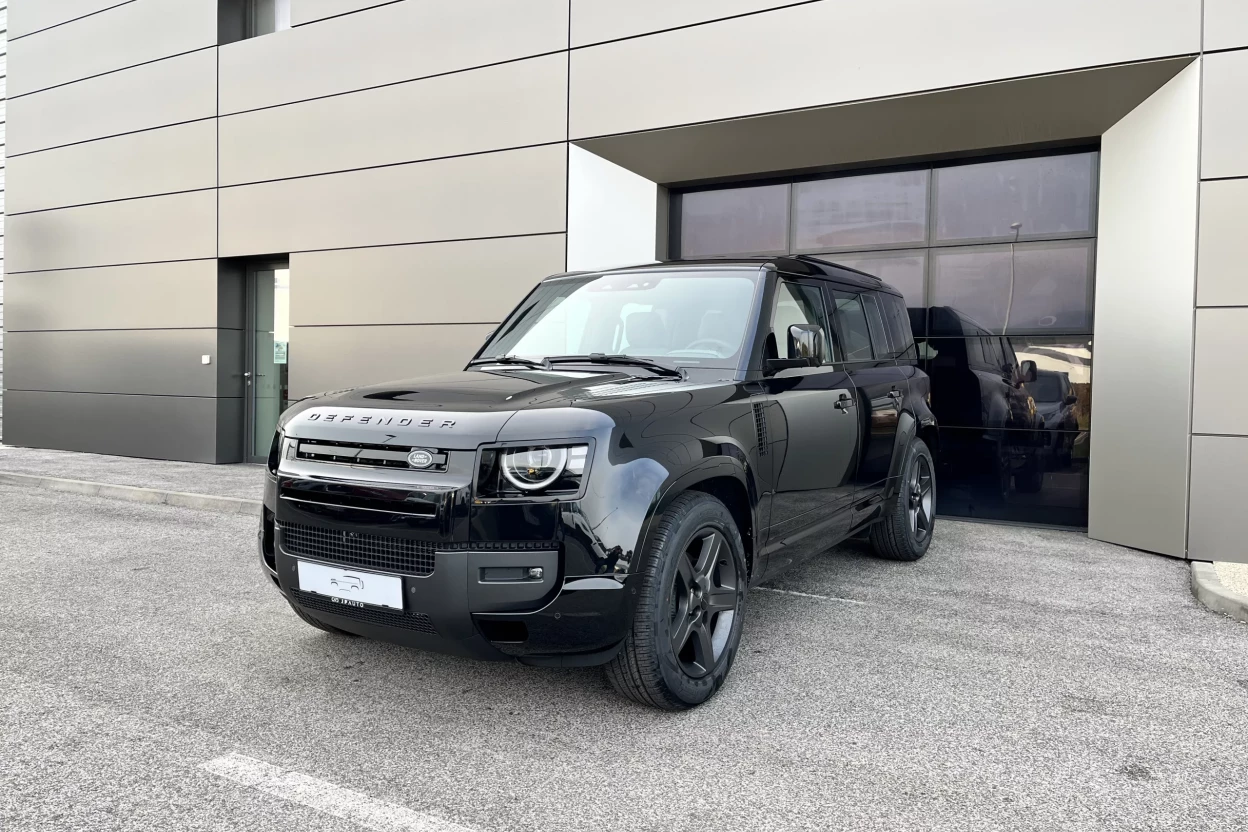 Defender 110 X-Dynamic SE D250 MHEV AWD obrázok č. 0