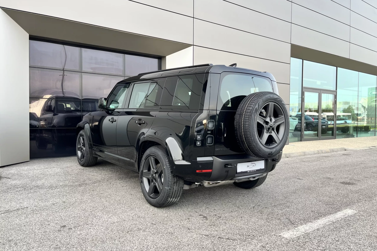 Defender 110 X-Dynamic SE D250 MHEV AWD obrázok č. 5