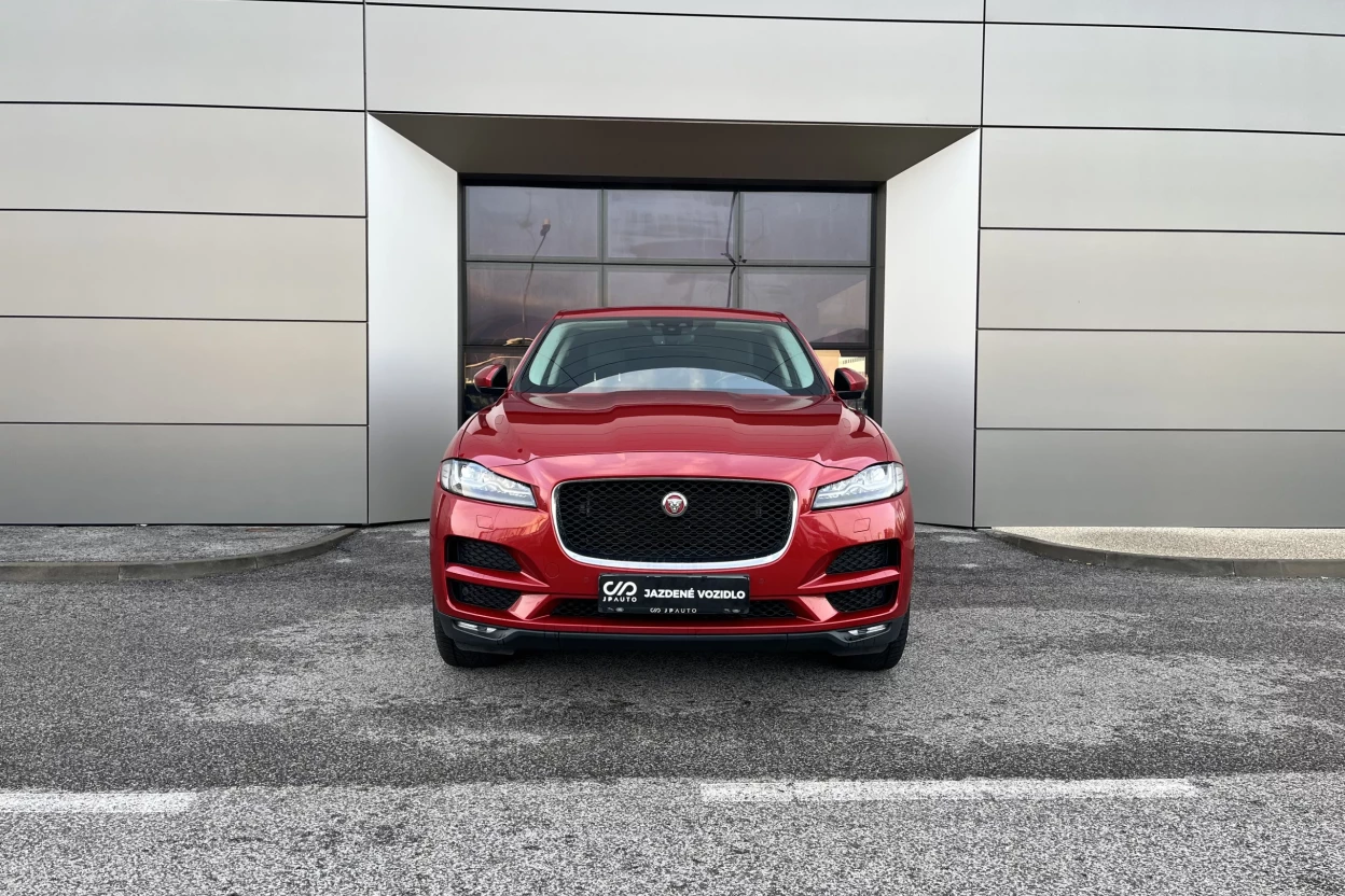 Jaguar F-Pace 2.0D I4 180k Prestige AWD A/T obrázok č. 1