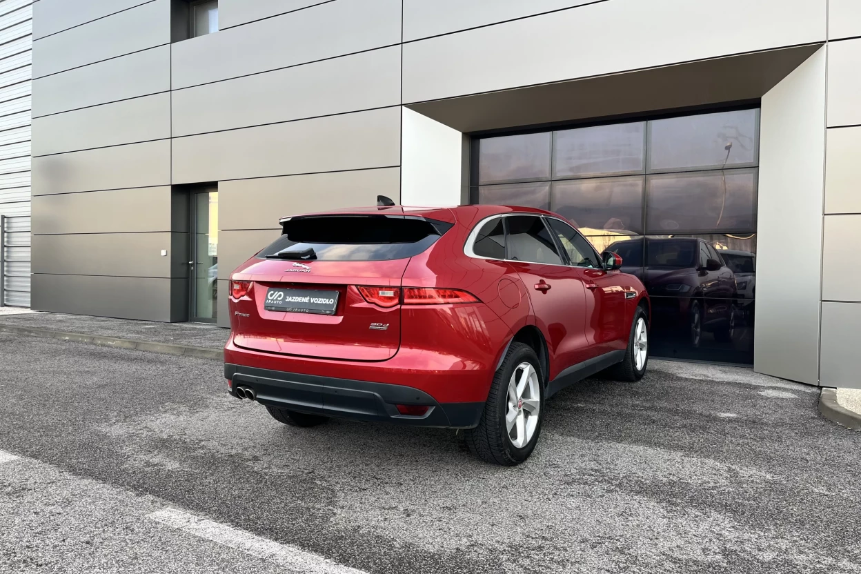 Jaguar F-Pace 2.0D I4 180k Prestige AWD A/T obrázok č. 5