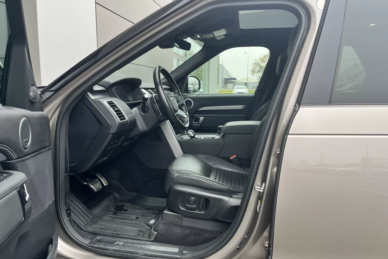  Discovery 3.0 I6 D300 MHEV SE AWD A/T obrázok č. 8