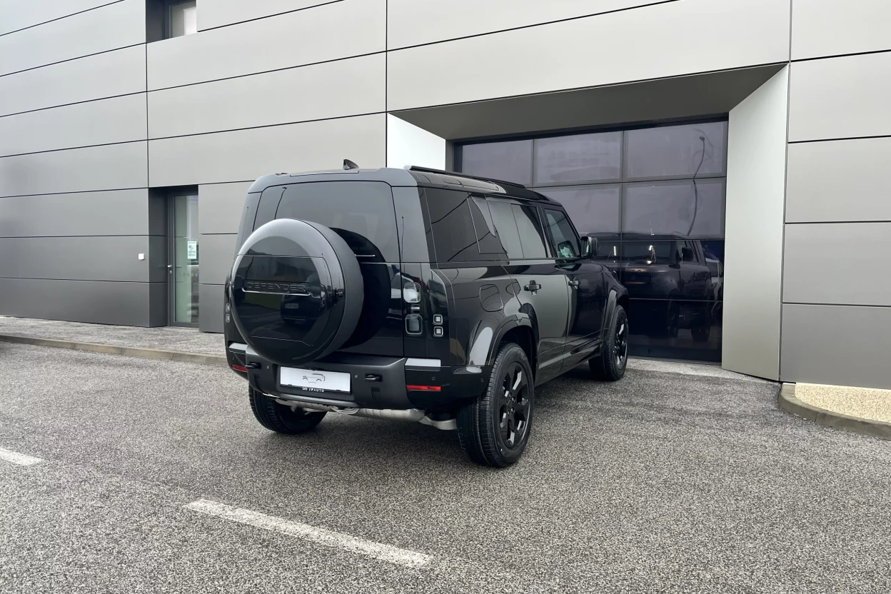 Defender 110 X-Dynamic SE D350 MHEV AWD obrázok č. 5