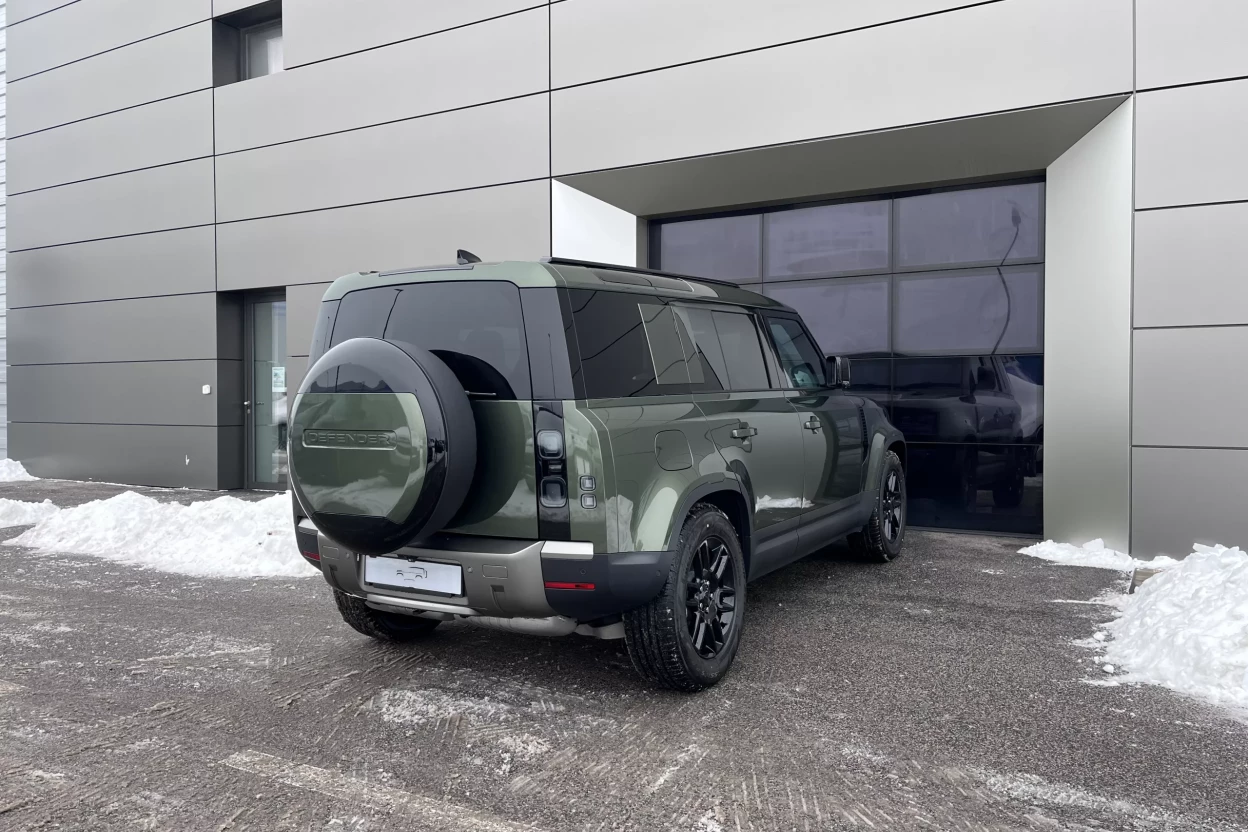 Defender 110 S D250 MHEV AWD obrázok č. 5