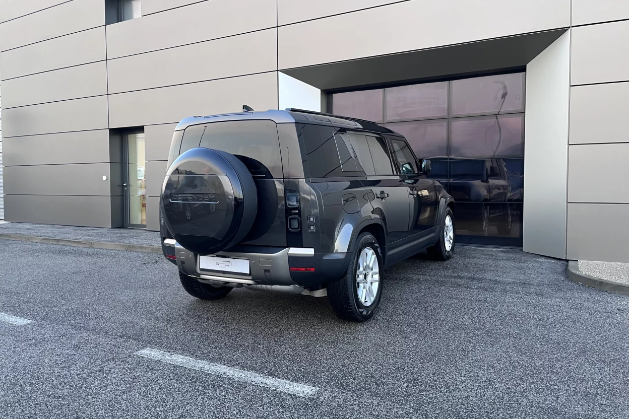 Defender 110 S D200 MHEV AWD obrázok č. 3