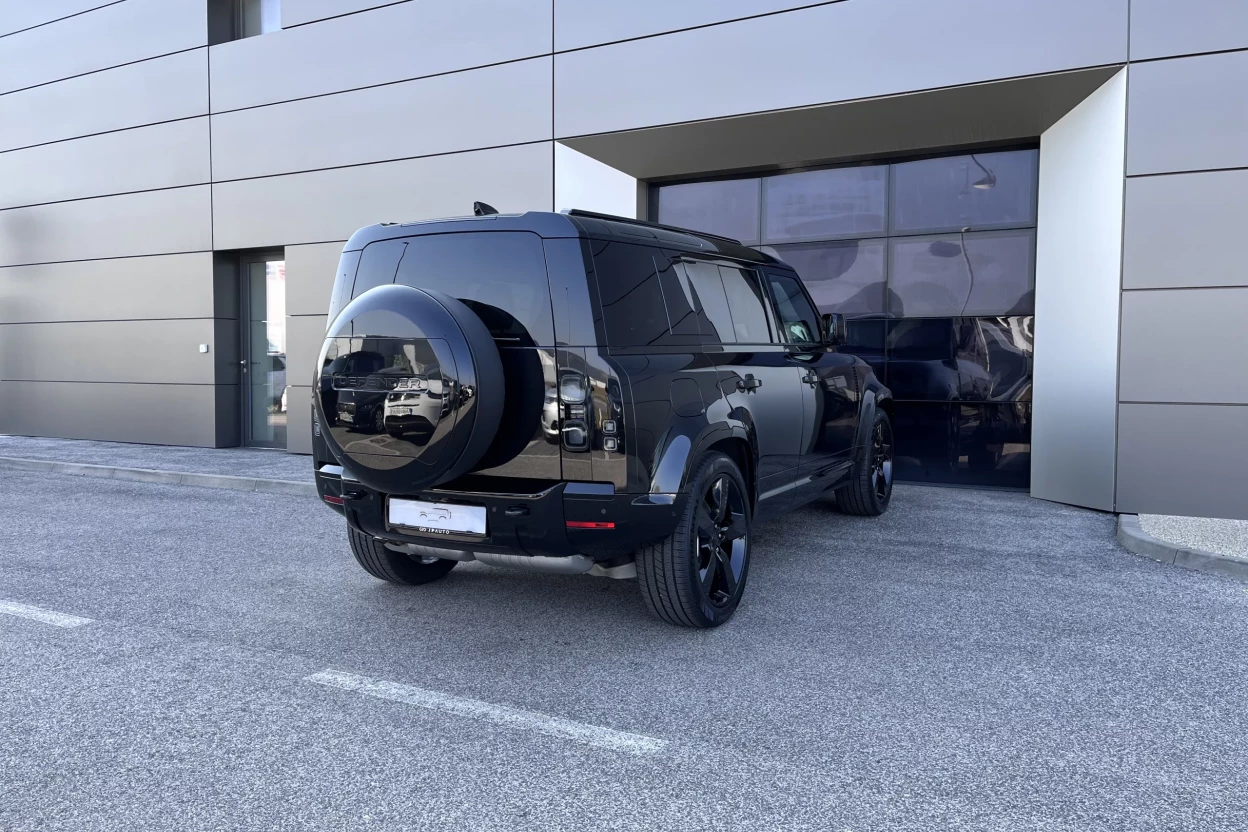 Defender 110 X-Dynamic HSE D350  MHEV AWD obrázok č. 5