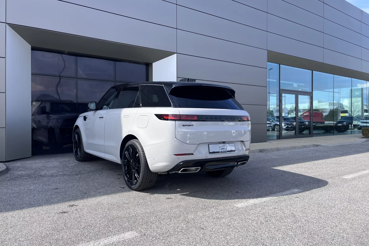 Range Rover Sport Dynamic SE P460e PHEV AWD  obrázok č. 3