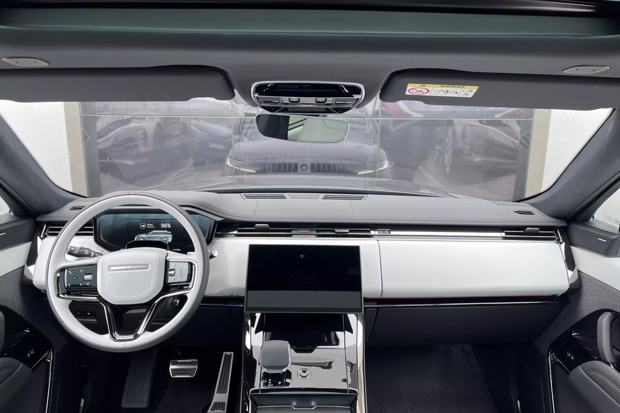 Range Rover Sport Dynamic SE P460e PHEV AWD  obrázok č. 9
