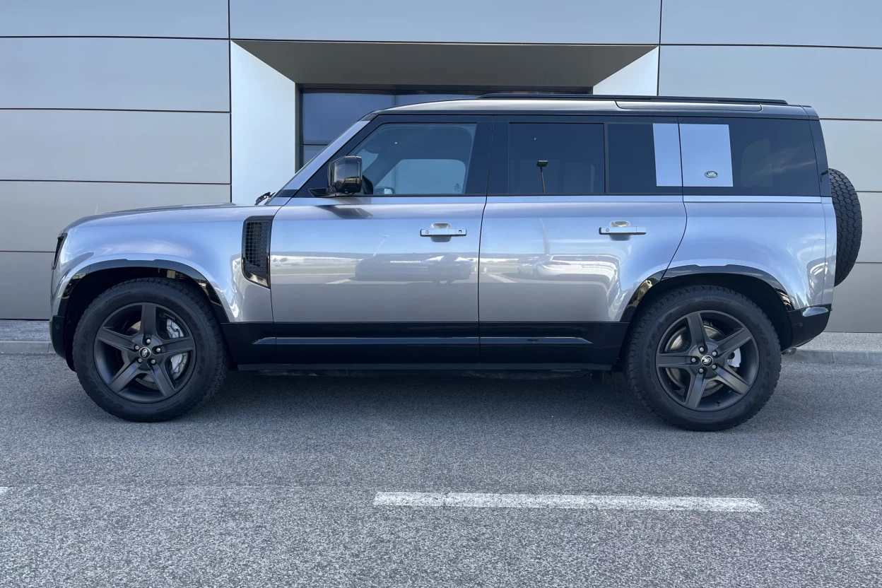 Defender 110  D300 X-Dynamic SE MHEV AWD obrázok č. 6
