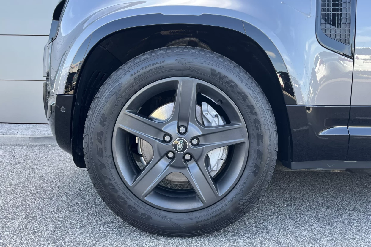Defender 110  D300 X-Dynamic SE MHEV AWD obrázok č. 7