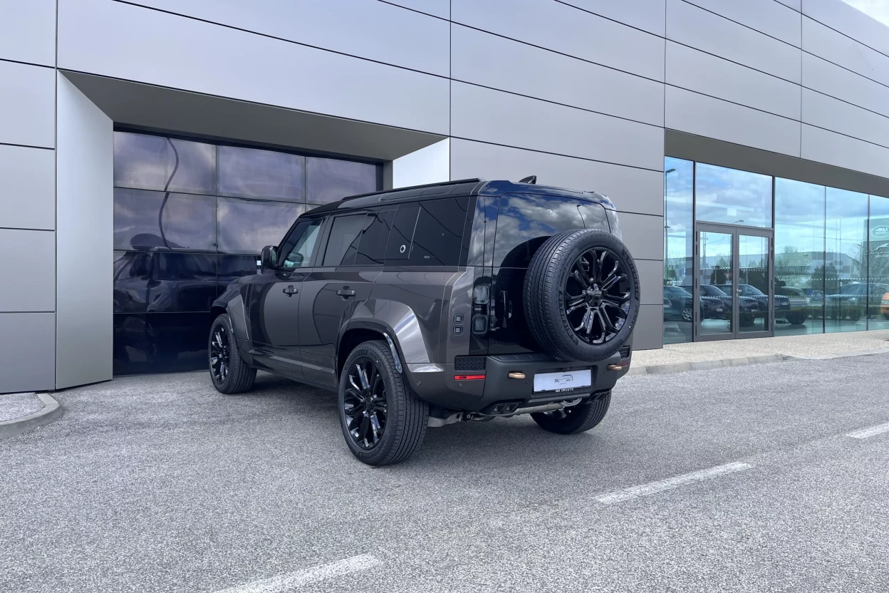 Defender 110 OCTA  P635 V8 MHEV AUTOMAT AWD obrázok č. 3