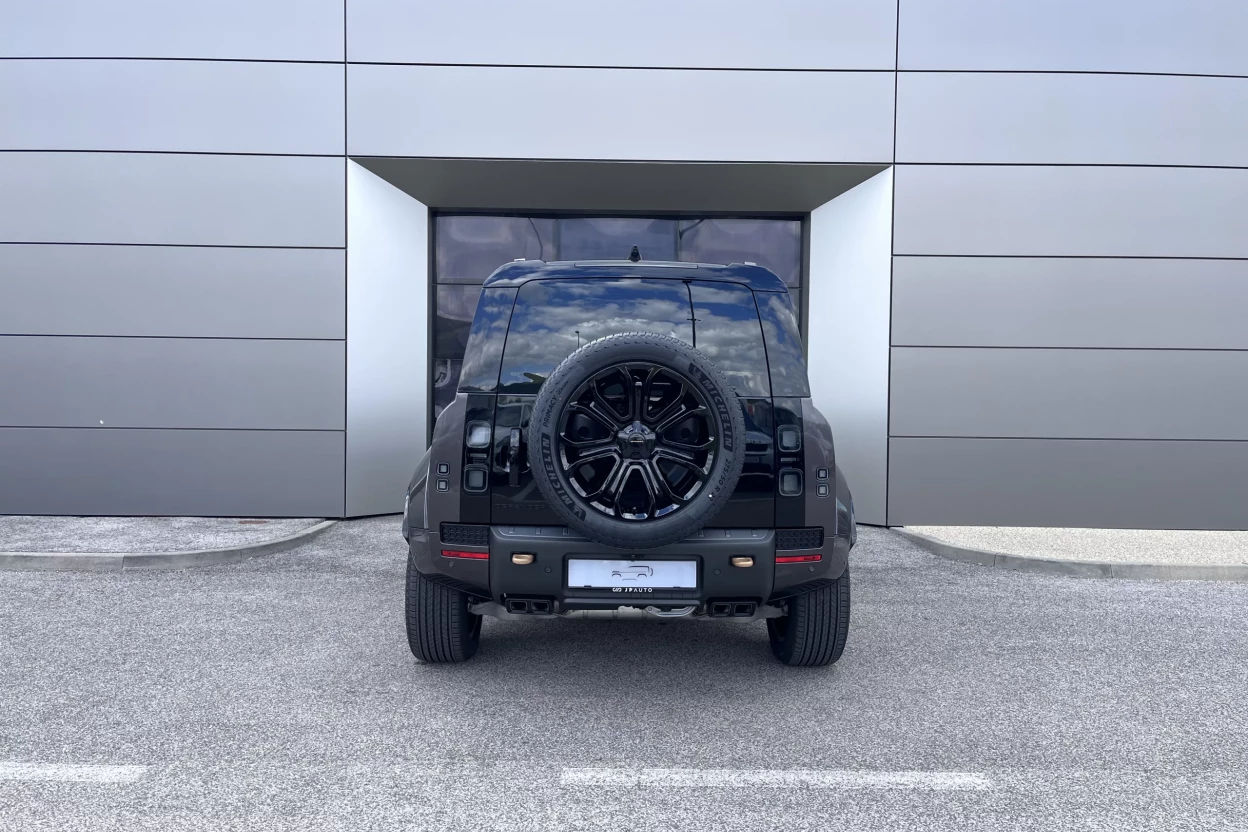 Defender 110 OCTA  P635 V8 MHEV AUTOMAT AWD obrázok č. 4