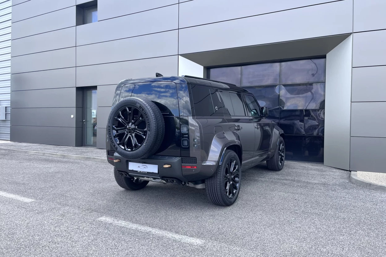 Defender 110 OCTA  P635 V8 MHEV AUTOMAT AWD obrázok č. 5