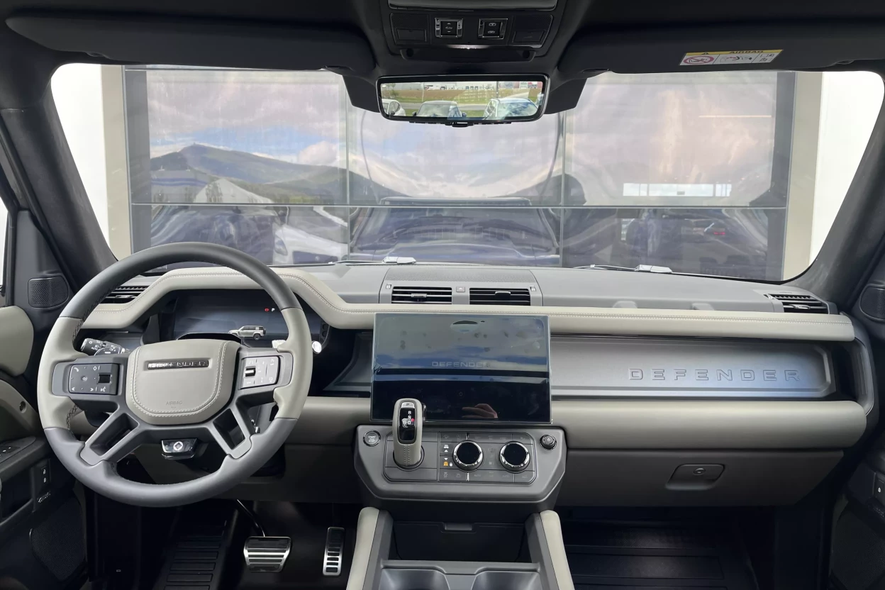 Defender 110 OCTA  P635 V8 MHEV AUTOMAT AWD obrázok č. 9