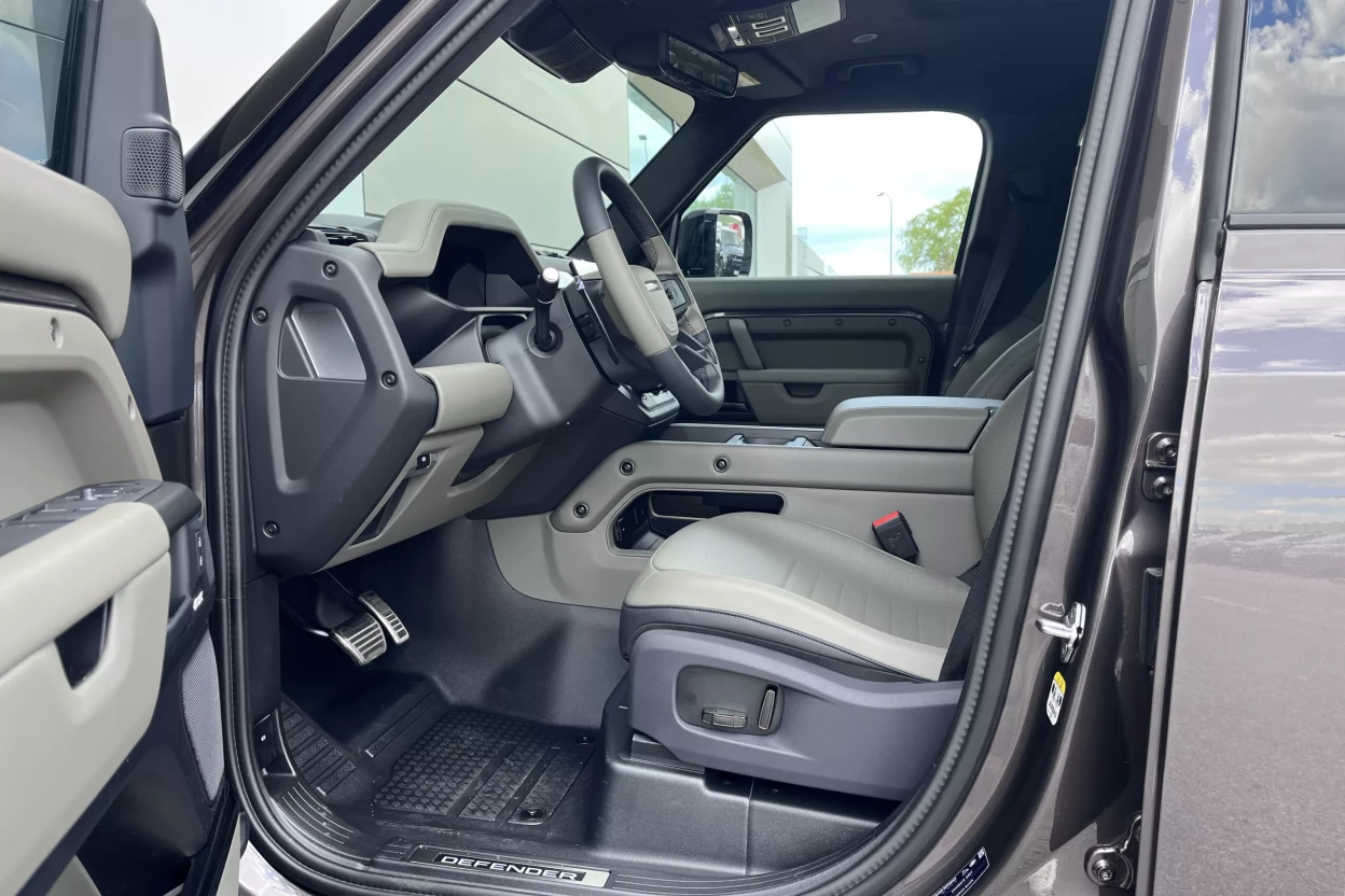 Defender 110 OCTA  P635 V8 MHEV AUTOMAT AWD obrázok č. 8