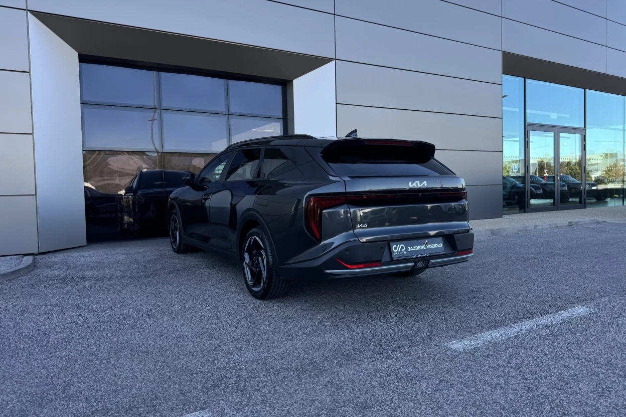 KIA K4 SW 1,6 T-GDi 110kW A7 Gold obrázok č. 3
