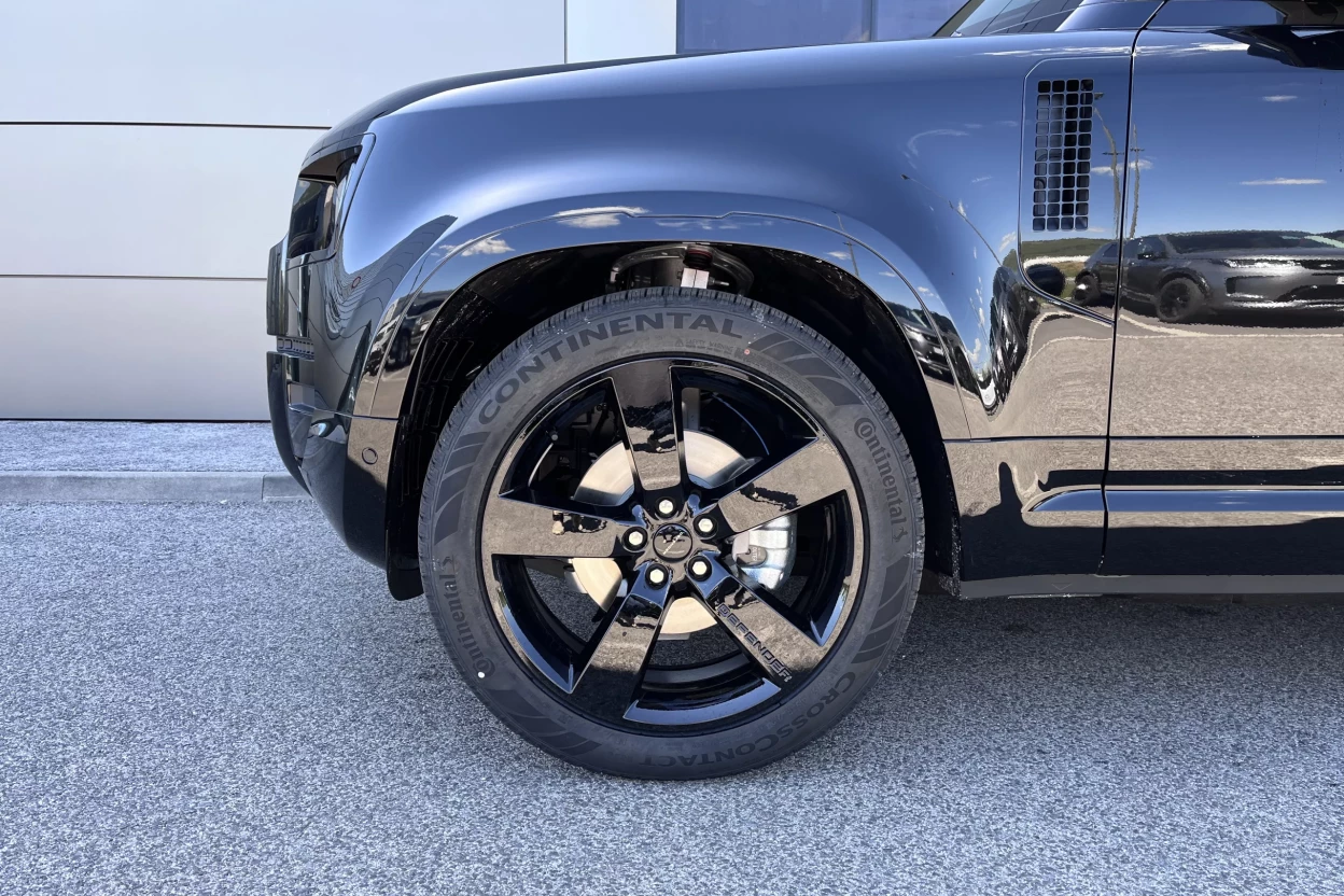 Defender 110 X-Dynamic SE D250 MHEV AWD obrázok č. 7