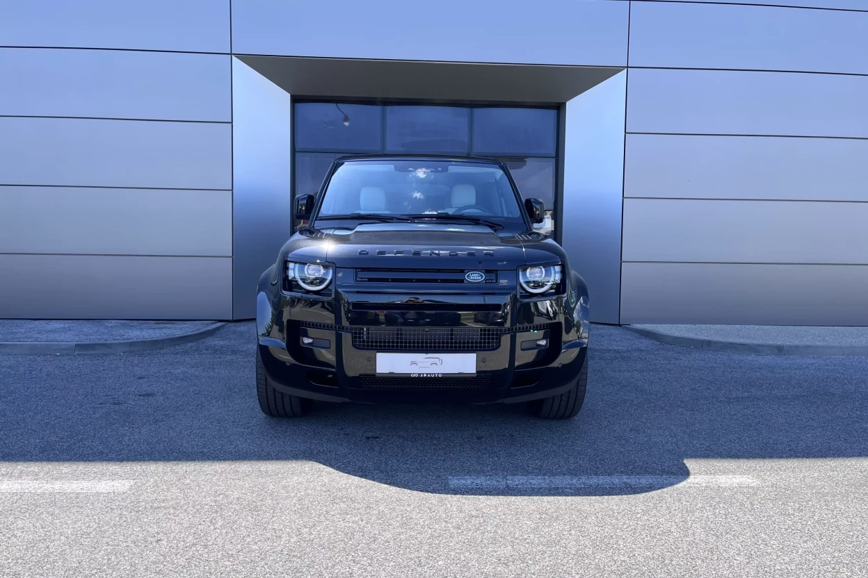 Defender 110 X-Dynamic SE D250 MHEV AWD obrázok č. 1