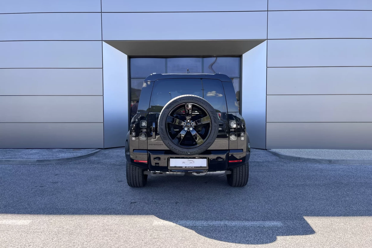Defender 110 X-Dynamic SE D250 MHEV AWD obrázok č. 4