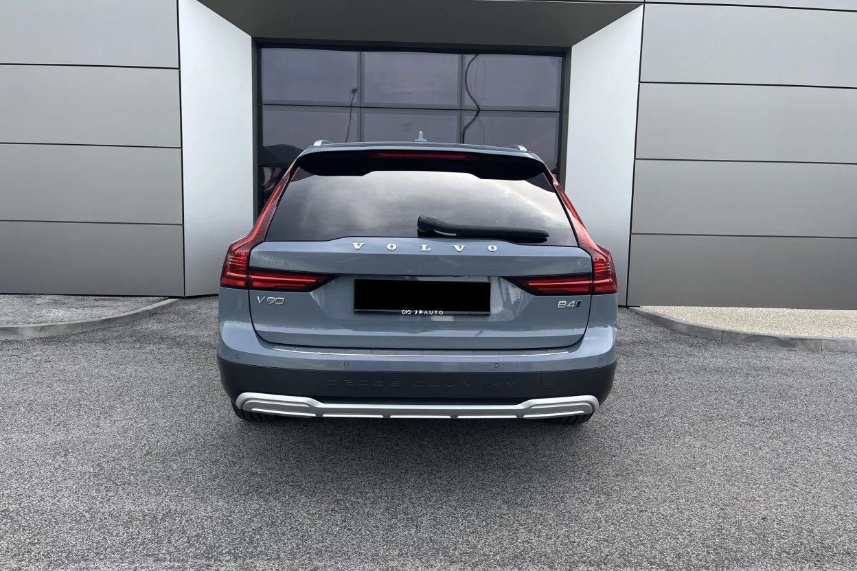 Volvo V90 CC B4 Cross Country Plus AWD A/T obrázok č. 4