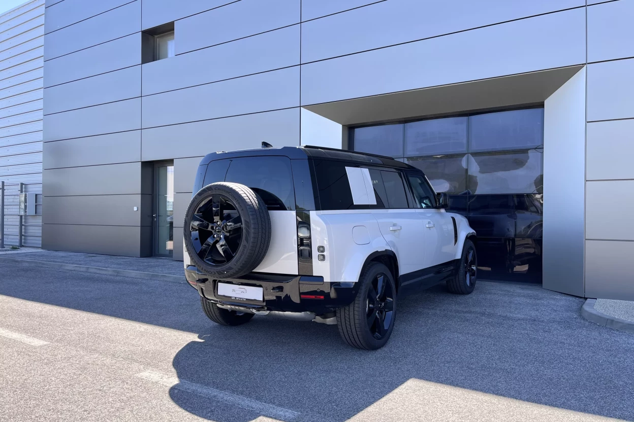 Defender 110 X-Dynamic SE D200 MHEV AWD obrázok č. 5