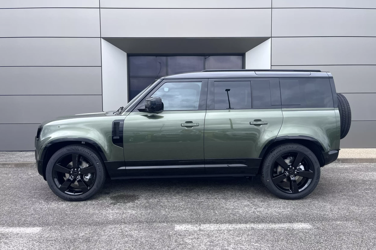 Defender 110 X-Dynamic SE D250 MHEV AWD obrázok č. 6