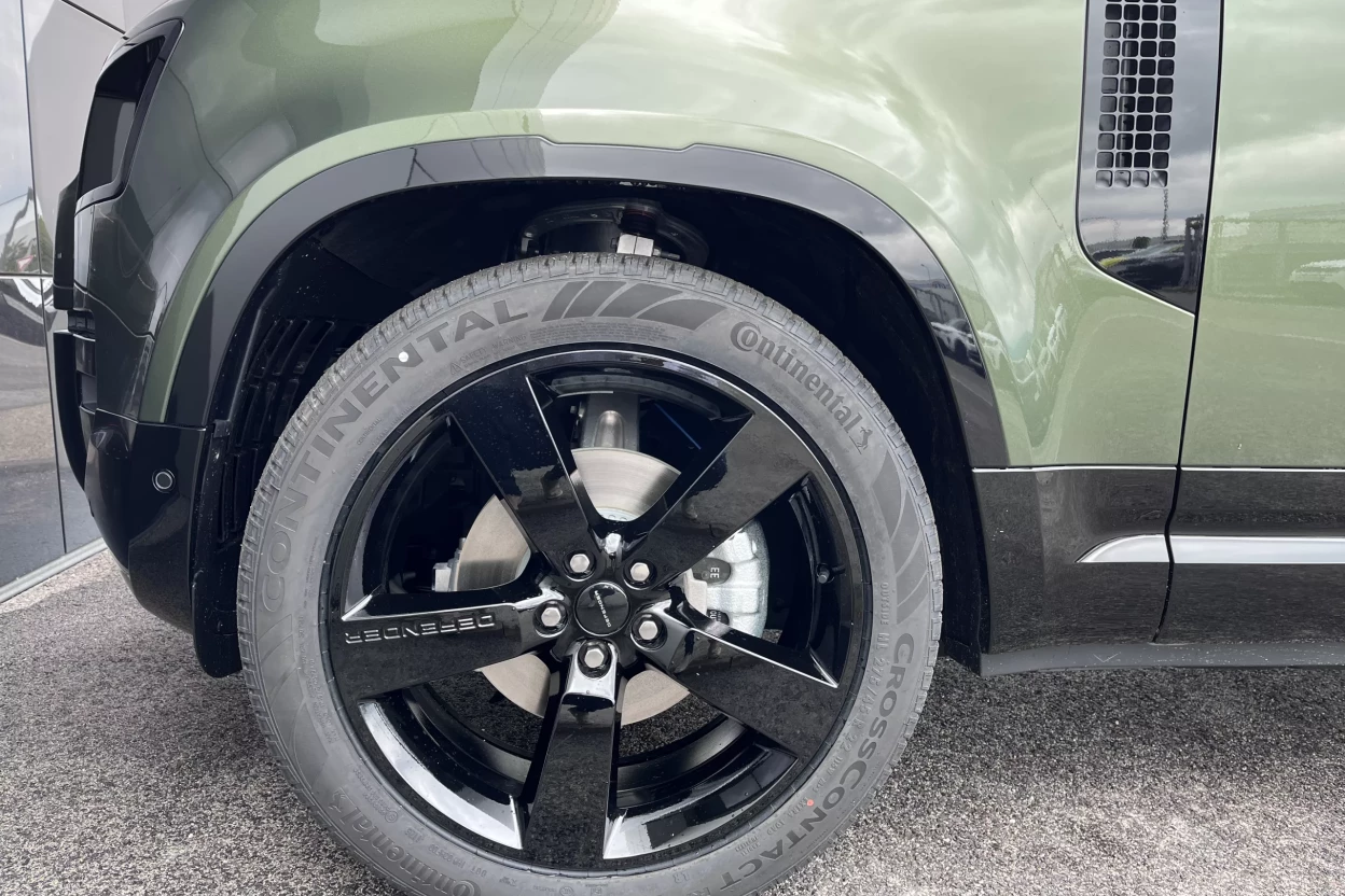Defender 110 X-Dynamic SE D250 MHEV AWD obrázok č. 7